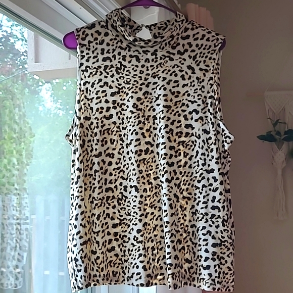 3 lot casual tank top - Picture 3 of 4